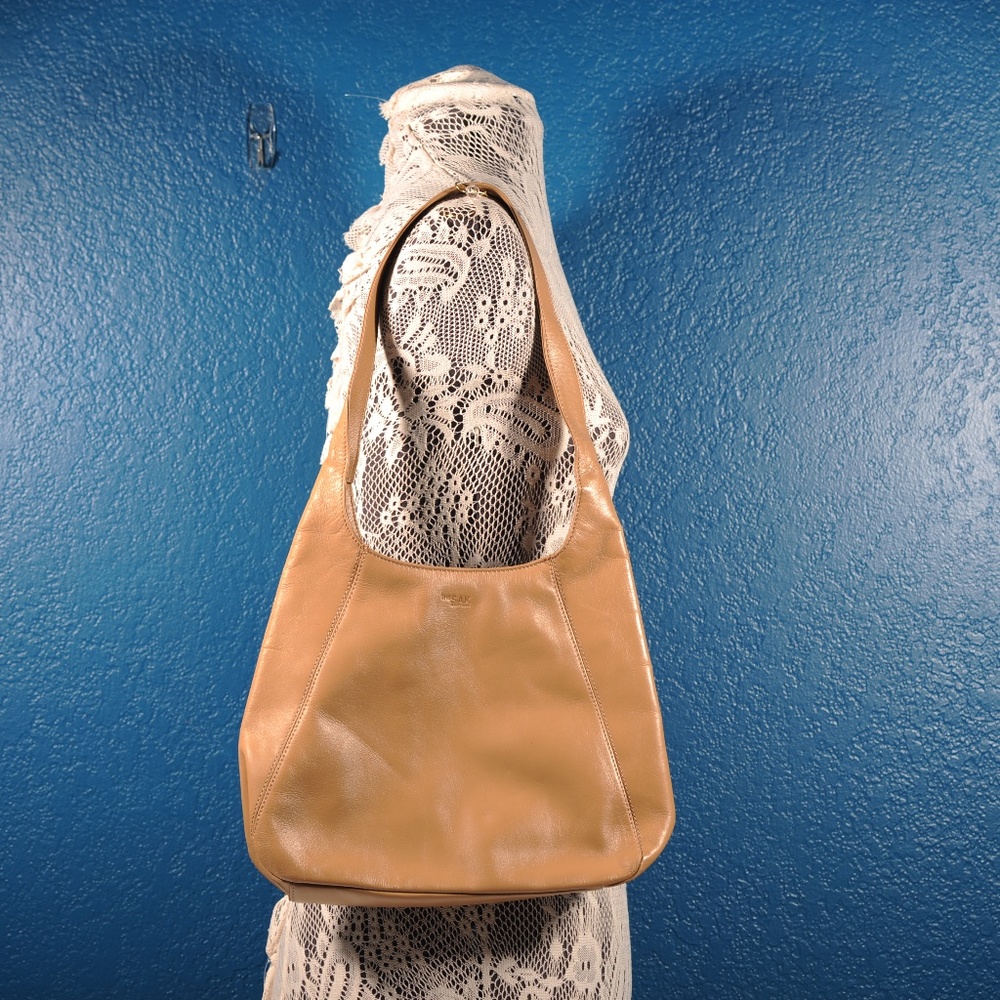 Tan shoulder purse